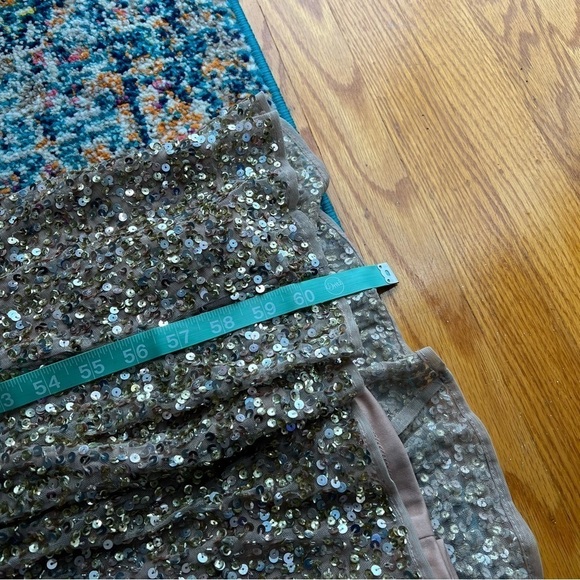 NWOT Mac Duggal Empire Sequined‎ Long Sleeve Evening Gown Gold Size 4 - Picture 15 of 16